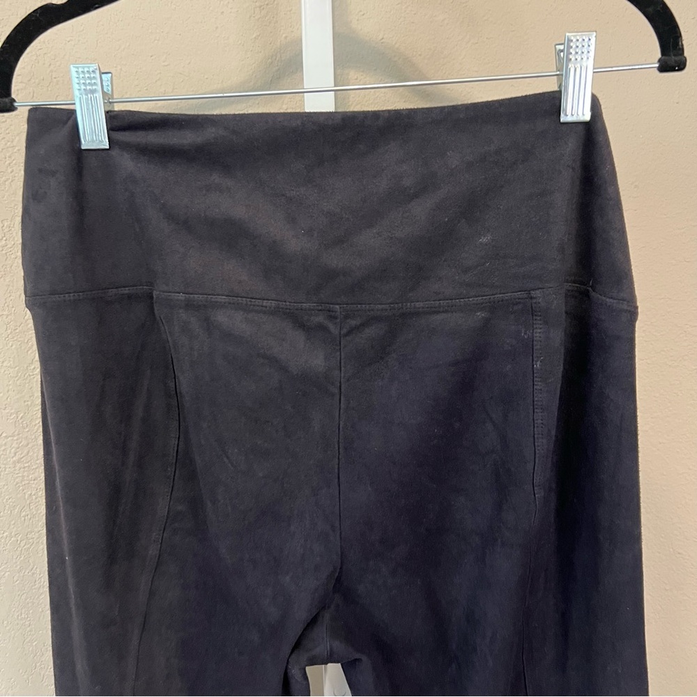 Lysse Classic Black Leggings - Picture 4 of 4